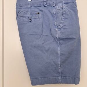 Vineyard Vines Shorts (women's 10)